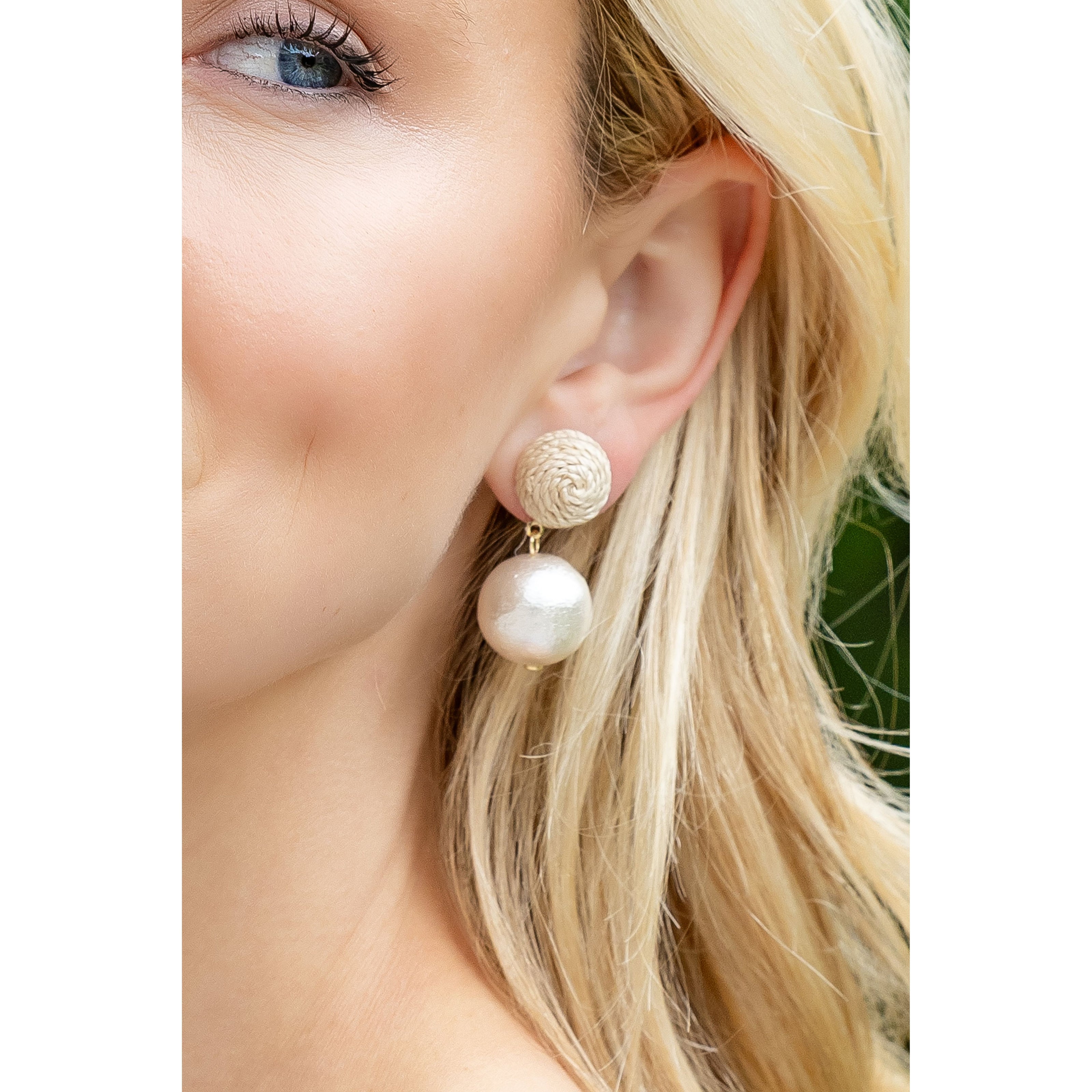 Grace 18mm Cotton Single Pearl Earrings