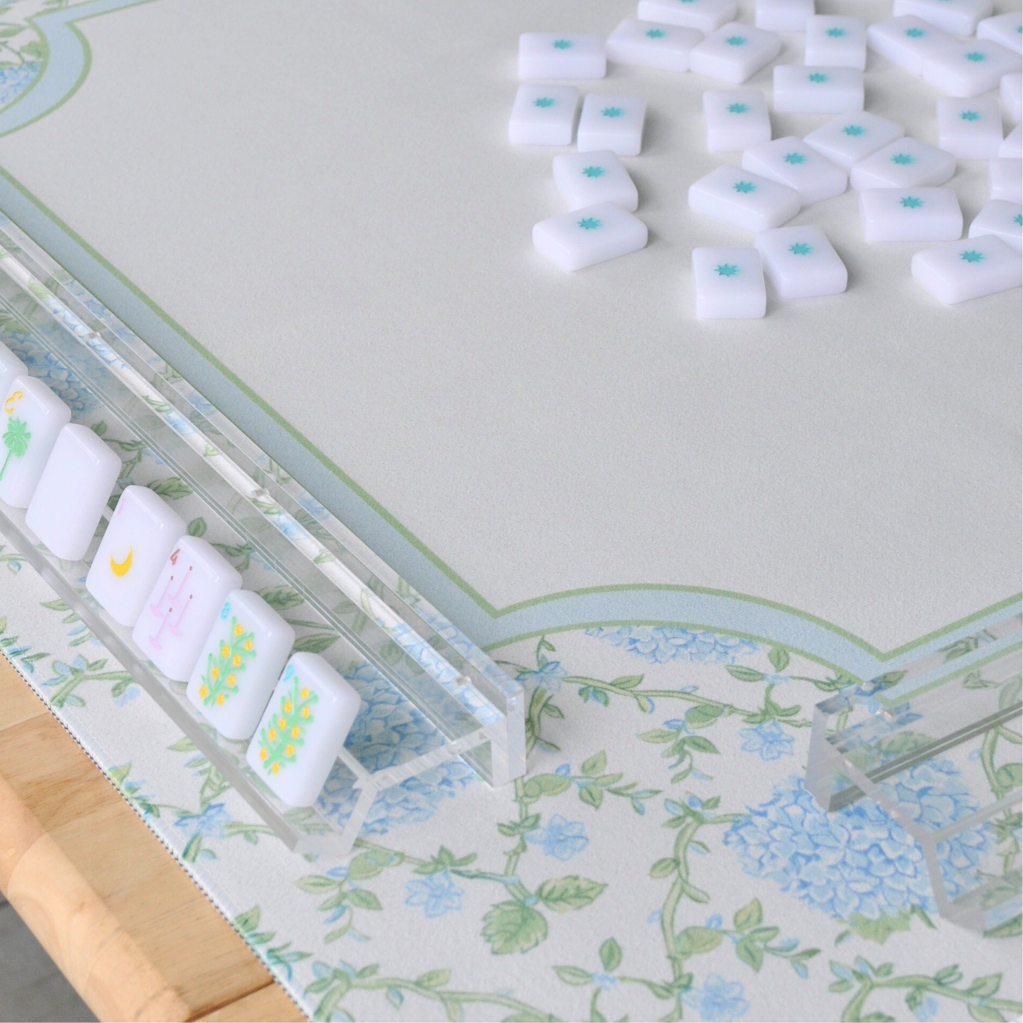 Middle & Main Mahjong - June Bride Bouquet Mat