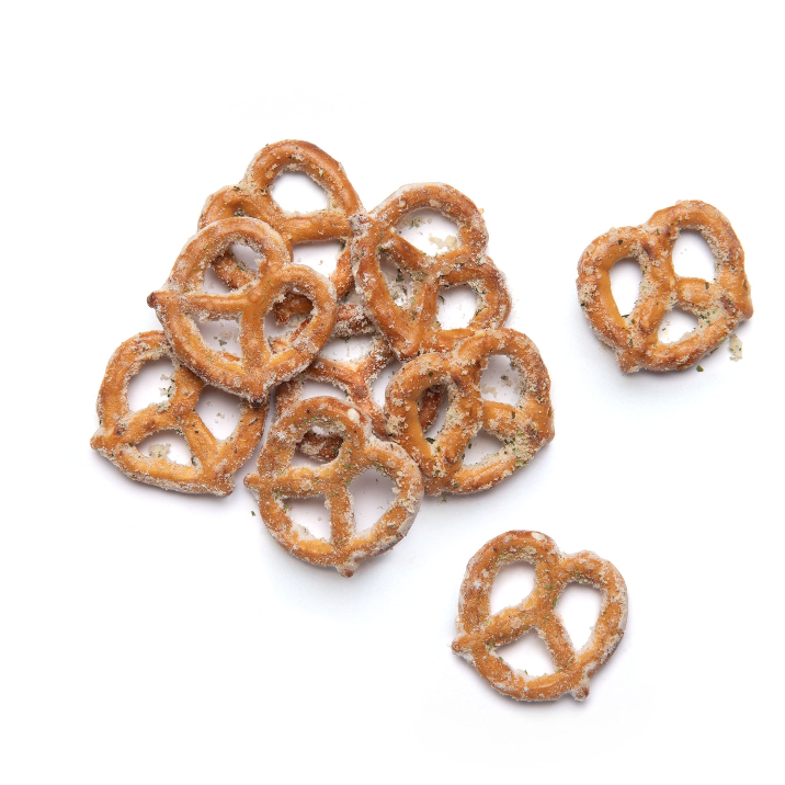 Jalapeño Queso Pretzels