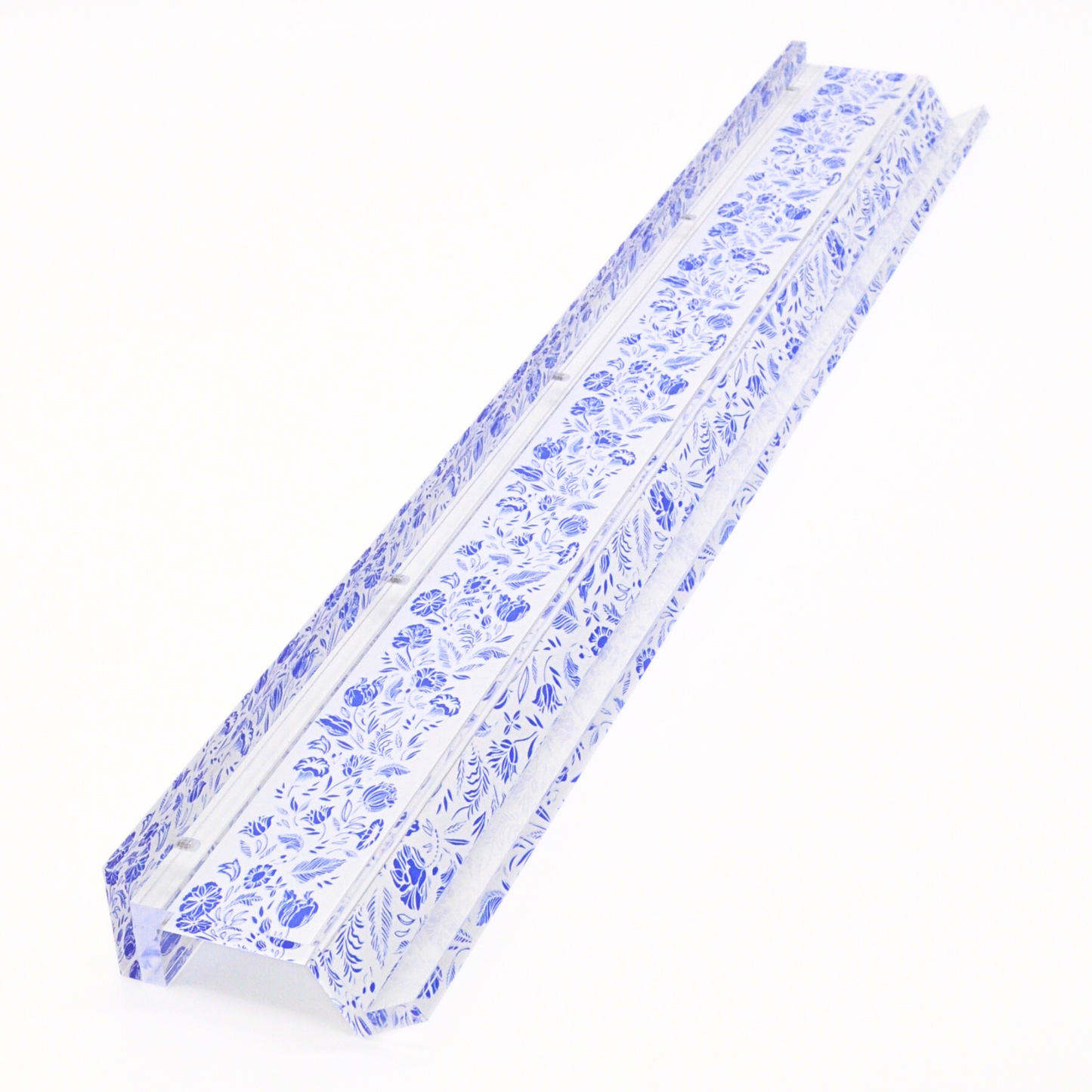 Middle & Main Mahjong - Blue and White Chinoiserie Mahjong Rack and Pusher, Set of 4