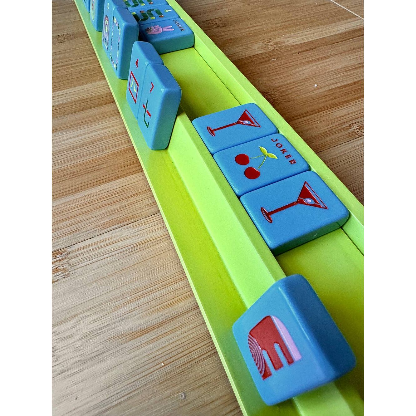 Peace Love Mahjong - Mahjong Racks & Pushers (Set of 4): White