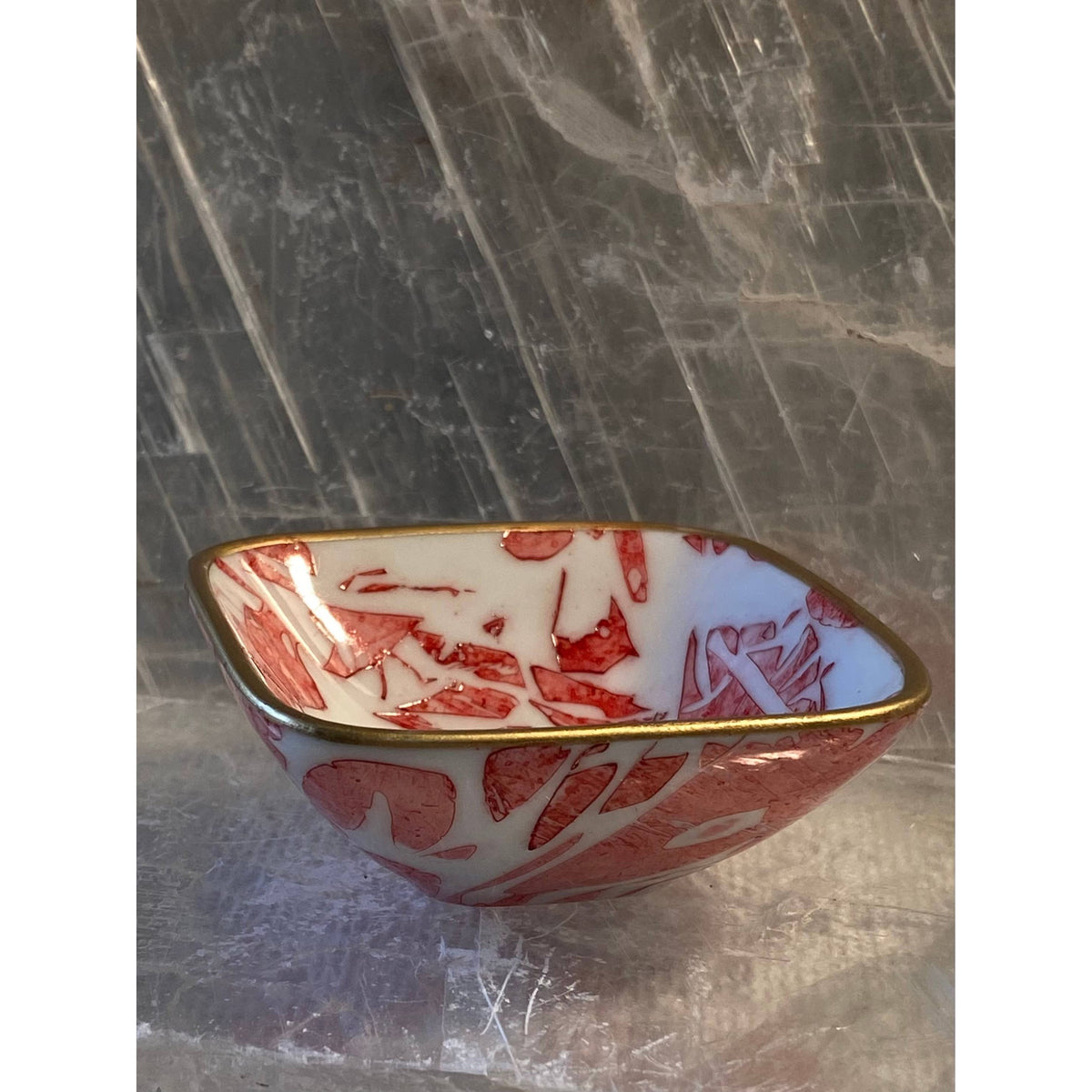 Hand Painted Mahjong Dice Dish: Pink - Held.