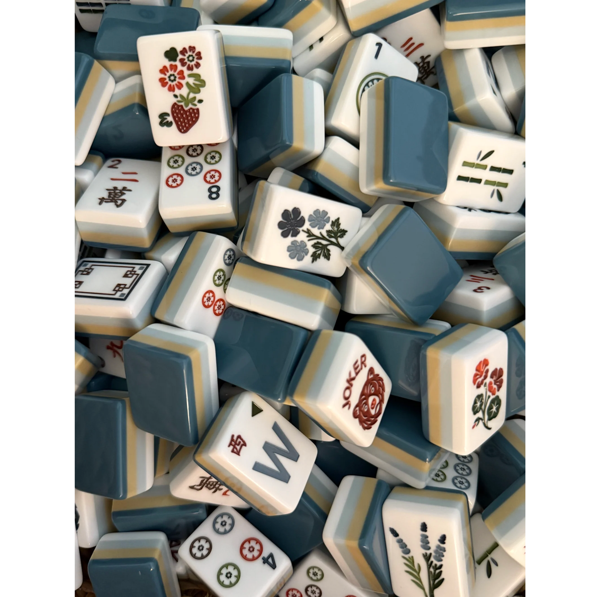 Mahjong Row & Co. Laken Tile Set
