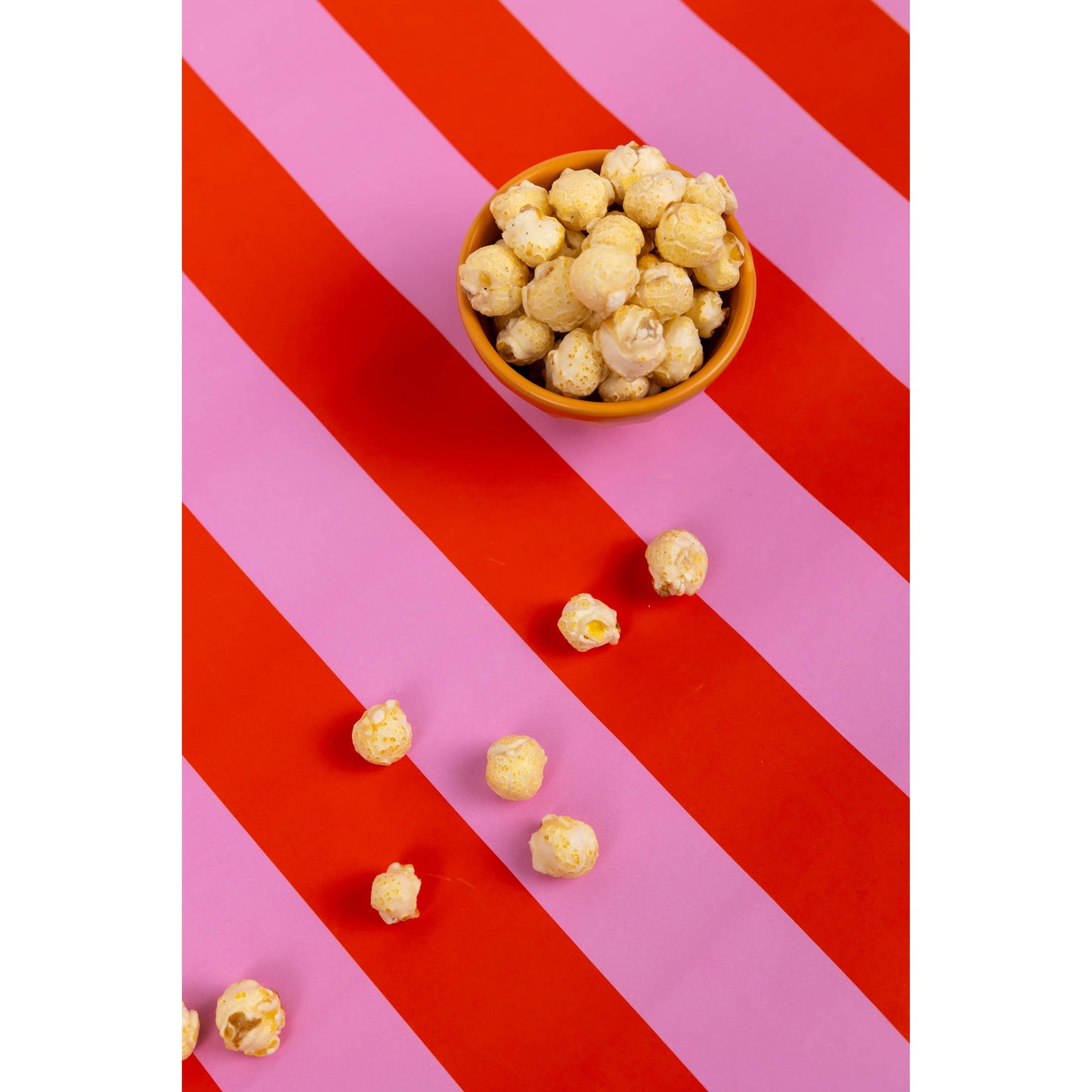 Poppy Hand-Crafted Popcorn - Funnel Cake Popcorn