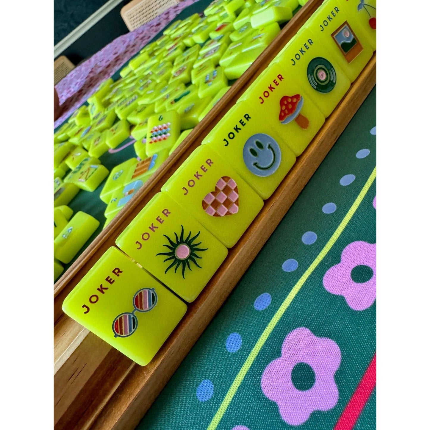 Peace Love Mahjong - Mod Tiles - Chartreuse: Chartreuse