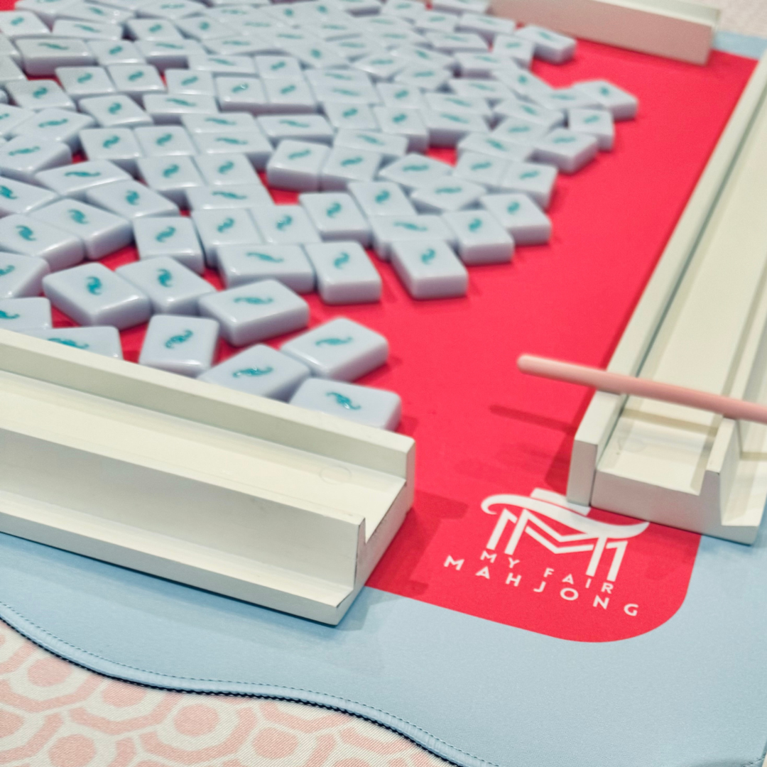 My Fair Mahjong - Green Center- Pink Scallop Mahjong Mat