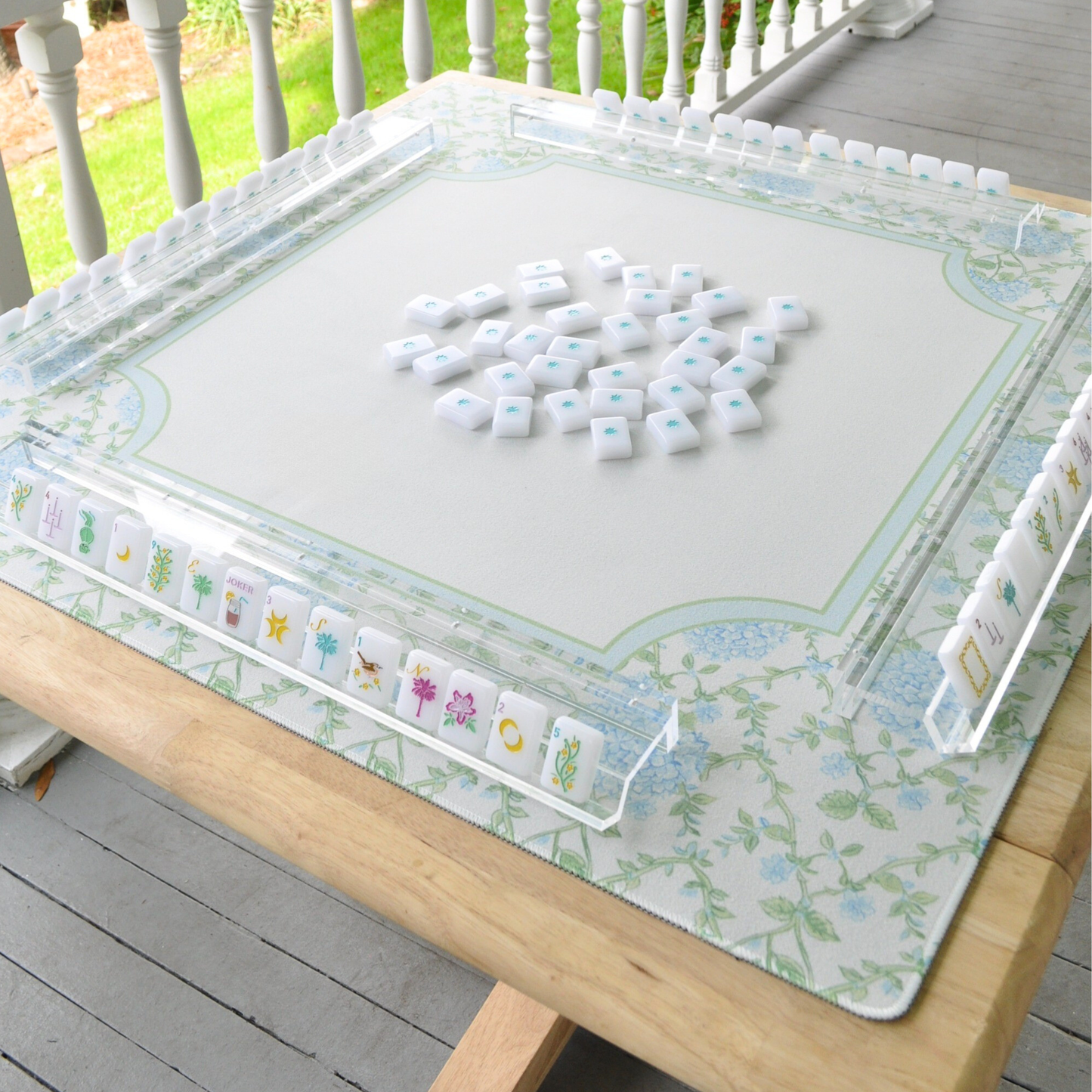 Middle & Main Mahjong - June Bride Bouquet Mat