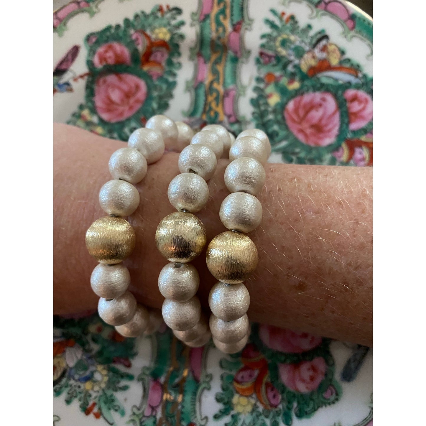 Olivia Cotton Pearl & Gold Bracelet (12mm)